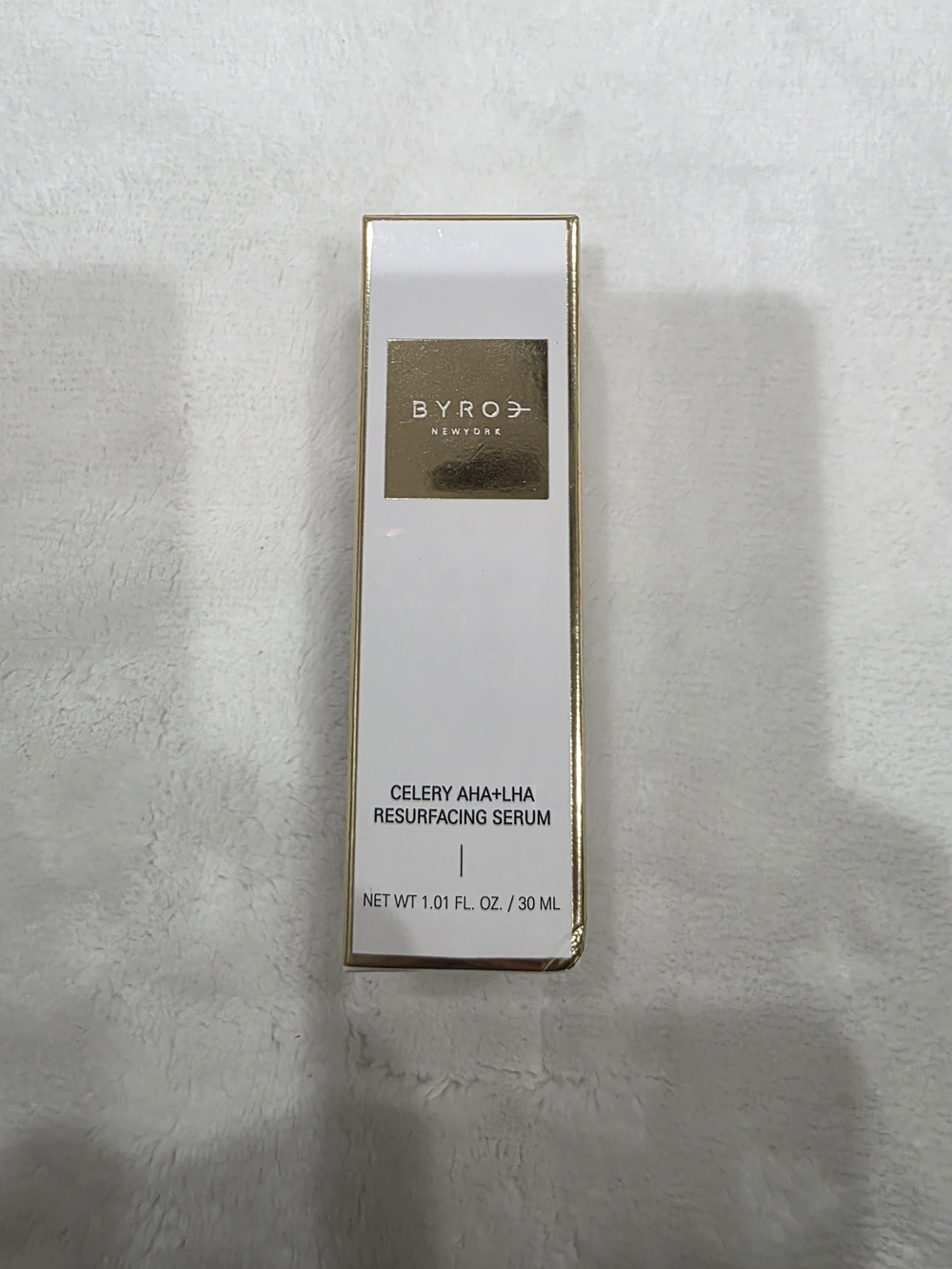 Byroe New York Celery AHA+LHA Resurfacing Serum - White & Gold